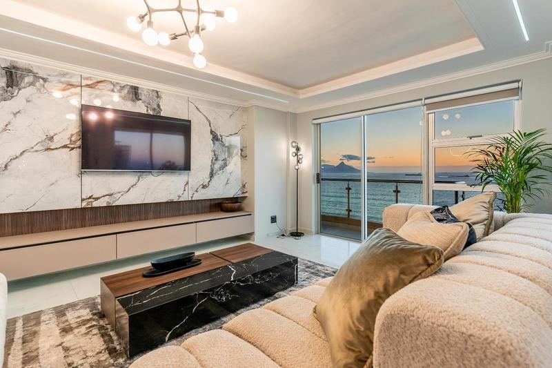 4 Bedroom Property for Sale in Bloubergstrand Western Cape